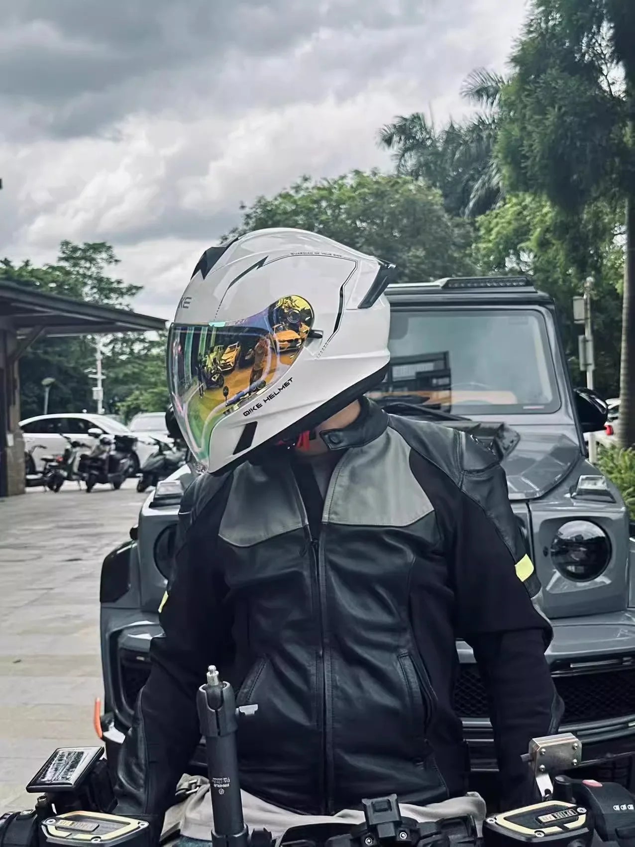 Motorcycle helmet men and women motorcycle double lens anti-fog full helmet cruise pedal four seasons universal helmet DOT certi